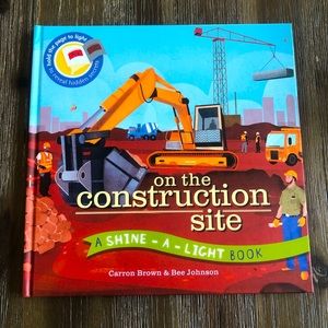 💙 $6 w/bundle Shine-A-Light At The Construction Site 📕